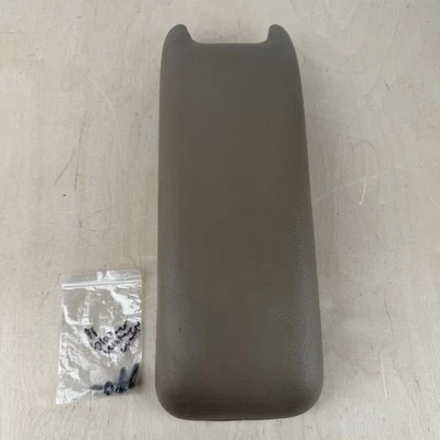 1994-97 S10 Blazer Sonoma Jimmy Center Armrest Console Cover Lid TAN Beige OEM - Image 1 of 4