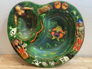 Vintage Halloween 14" Chip n Dip Schale gruselige Monster amerikanische Grüße USA  - Bild 1 von 7