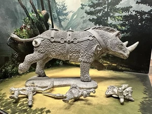 Vintage Grenadier Miniatures War Rhino - Picture 1 of 8