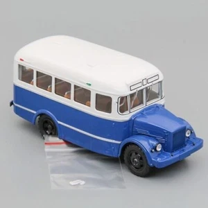 Autobús clásico KAVZ-651 blanco/azul DEMPRICE 1:43 ¡Nuevo! - Imagen 1 de 2