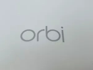 Netgear Orbi RBR20 router wireless con due satelliti RBS20 - Foto 1 di 15