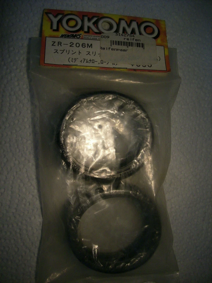 Team Yokomo ZR-206M Slickreifen 22 mm - Bild 1 von 1