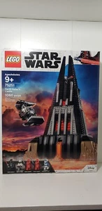 LEGO Star Wars: Darth Vader's Castle (75251) - Picture 1 of 6