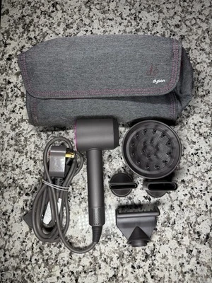 Dyson Supersonic Haartrockner HD01 Fuchsia mit Tasche & Aufsätzen - Bild 1 von 4