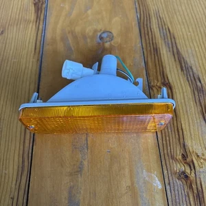 08-312-1613-L-F Marker Light Assembly. - Picture 1 of 5