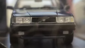 Volvo 780 1:18 Scale Resin Model Car by DNA Collectibles - Picture 1 of 7