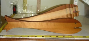 PINZAS DE MADERA DE COLECCIÓN ~ SERVIDORES DE ENSALADAS DE 111⁄2"" Elevadores de doble tenedor - Diseño de pescado - Imagen 1 de 9