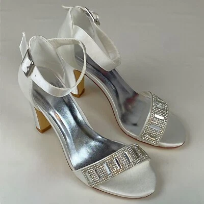 Mrs Right Women's 5.5 Rhinestone Ivory Satin Bridal Wedding Open Toe Sandals - Image 1 of 4