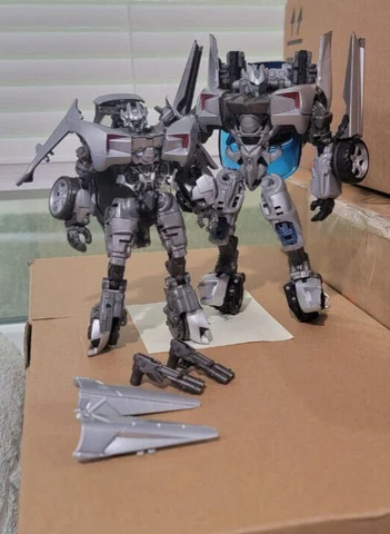 Transformers Revenge of the Fallen Sideswipe LOT (Studio Series & 2009) Figures Cover