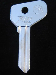 FT37 DOOR TRUNK Key Blank FERRARI 1968-95 LAMBORGHINI Countach 70-87 FIAT 67-83 - Picture 1 of 5