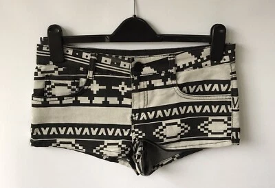 Topshop Moto джинсовой ткани Hotpants шорты черный серый Aztec племенной принт середины подъема W 28» - Изображение 1 из 4