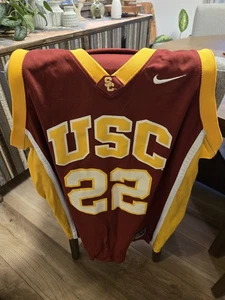 Camiseta de baloncesto USC Nike talla mediana. #22 - Imagen 1 de 5