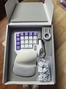 Clavier gaming Razer Tartarus Pro - Mercury (RZ07-03110200-R3M1) - Photo 1/2