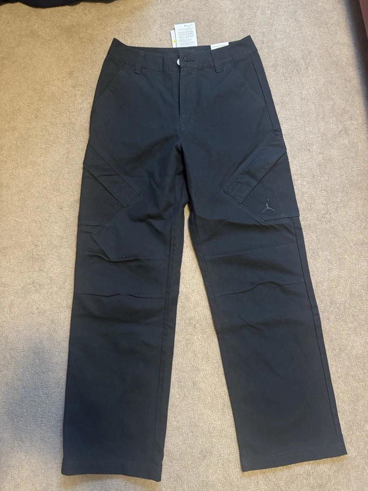 Pantalones negros Jordan de ajuste estándar para mujer (pequeños) Foto 1 de 4