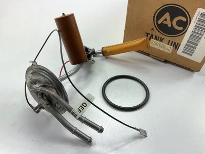 78-83 Buick Regal, 78-81 Malibu, Monte Carlo transmisor de nivel de combustible OEM GM 25090010 Foto 1 de 4