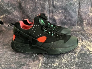 Nike Air Huarache Utility Black Iridescent UK 10 Red 2015 Very Rare - Bild 1 von 12