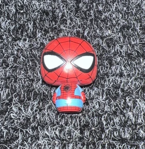 "Mini figura de vinilo coleccionable Funko Pint talla Heroes Marvel 2016 Spiderman 1,5""" - Imagen 1 de 2