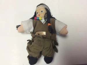 Vintage / rare minitaure Native Indian doll with porcelain head - T1128 - Picture 1 of 12