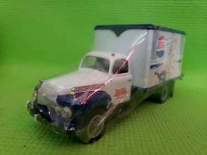 1951 FORD F-6 DRY GOODS VAN PEPSI COLA DIE-CAST METAL 1/35 SCALE  1994 VINTAGE  - Picture 1 of 11
