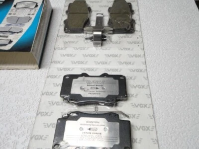 Juego de pastillas de freno de disco delanteras VGX MF799K para Toyota Tacoma 1999-04.   Hecho en EE. UU. Foto 1 de 4