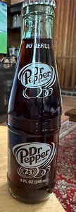 BOTELLA DR PEPPER COMPLETA 8 OZ COLECCIONABLE - Imagen 1 de 2