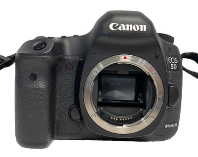 Canon EOS 5D Mark III 22.3 MP Digital SLR Camera - Black (Body Only) - Image 1 of 4