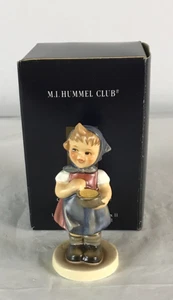 1995 Goebel Hummel Figurine 3.5 inches "From Me to You" #036 Hum 629 - Picture 1 of 9