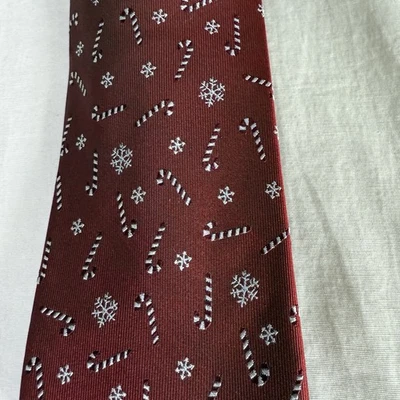 Corbata clásica para hombre 56" con patrón de bastón de caramelo de Navidad granate saddlebred nueva con etiquetas Foto 1 de 4
