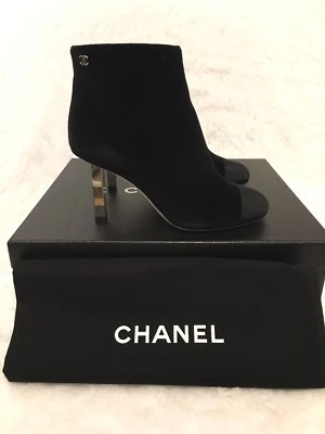 Chanel Velvet CC Short Boots with Ruler Heel 35.5 $1400 — 第 1/4 张图片