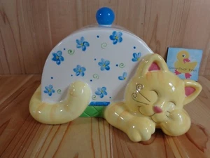 Tarro de galletas para gatos en el armario Peter G en blanco azul floral - Imagen 1 de 10