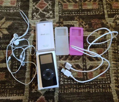 VTG 2005 Apple iPod Nano 2nd Generation A1199 4GB Black as-is Parts Or Repair - Image 1 of 4