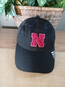 Gorra Nebraska Cornhuskers Adidas Big N Strapback negra roja NCAA deporte universitario - Imagen 1 de 18