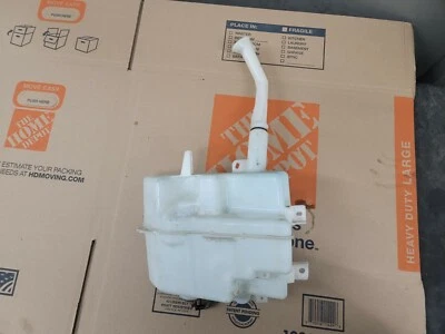 Infiniti G25 G35 G37 Q40 2007-2015 depósito de líquido para lavadora de parabrisas OEM Foto 1 de 4