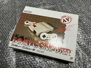 NINTENDO FAMILY COMPUTER FAMICOM CONSOLE System Made in Japan Model RARE - Picture 1 of 5