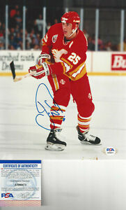 Calgary Flames JOE NIEUWENDYK autographed 8x10 photo PSA DNA Certified