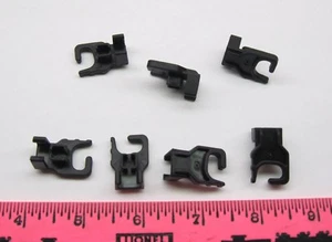 Lionel Ready-to-Play or G scale parts ~ Coupler Extenders clip 7 - Imagen 1 de 2