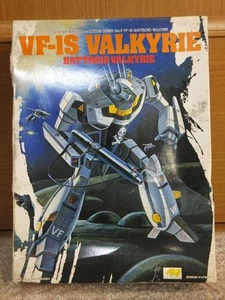 MACROSS 1/72 VF-1S BATTROID VALKYRIE Roy Focker Hikaru Model Kit BANDAI robotech - Picture 1 of 7