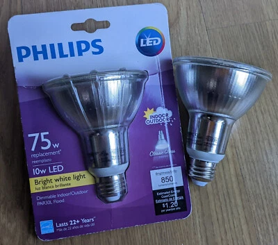 2x Philips LED 75w Dimmable Indoor/Outdoor PAR30L Light Bulb E26 Medium Base - Image 1 of 4