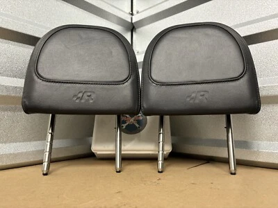 Reposacabezas delanteros VW Volkswagen GTI/R32 2006-2009 en relieve.:R Juego usado MK5 OEM Foto 1 de 4