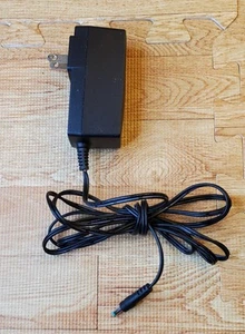 EPS-2 Comcast Power Supply-5V 3A AC Adapter TPK-0503 S015AAU0500300 - Picture 1 of 4