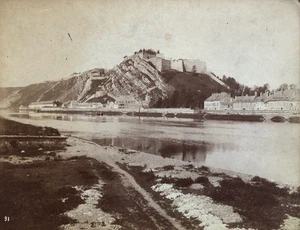 Anonyme — Givet et le fort de Charlemont — tirage albuminé — 24x18 cm. — c. 1900 - Imagen 1 de 3