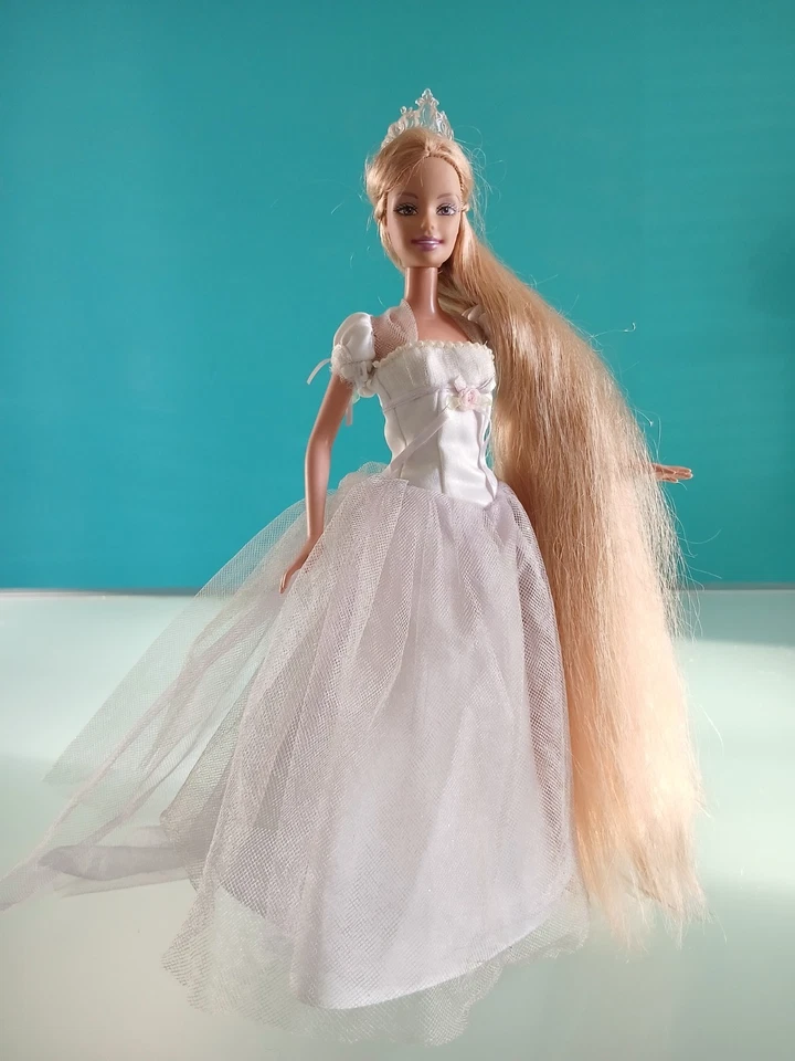 "MATTEL" Barbie "Rapunzel Wedding Sposa", 2005, Light Up, h.30 cm., funzionante. - Immagine 1 di 4