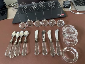 Cucharas de cristal cubiertos cuchillos marcadores de posición servilletas anillos LOTE 18 piezas - Imagen 1 de 15
