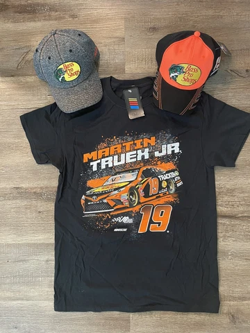 Martin Truex Jr. - t-shirt + 2 hats combo pack - NEW W/ TAGS - SIZE: 2XL Cover