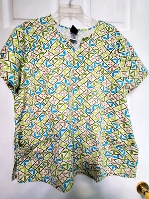 Cherokee Studio Scrub Top Size XL-Green/Aqua Leaf Print-Chest 26"/L 28" - Image 1 of 4