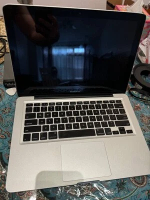 Apple MacBook Pro A1278 Mid 2010 Core i5 - Image 1 of 3