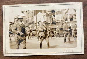 De colección 1929 Banda de Marcha Militar Desfile Cataratas del Niágara Restaurante Foto Real P4f1 - Imagen 1 de 14