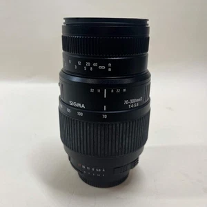 Sigma 70-300mm f/4.0-5.6 70-300mm f/4.0-5.6 For Nikon DX Mount - Picture 1 of 5