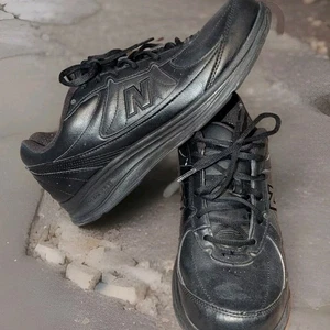 New Balance Shoes Mens 9.5 Black 577 Sneakers Work Walking Jogging Comfort - Picture 1 of 8