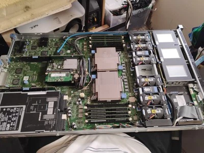 Dell PowerEdge R610 Server Vintage Authentic Original Rare Tested Complete - Image 1 of 4